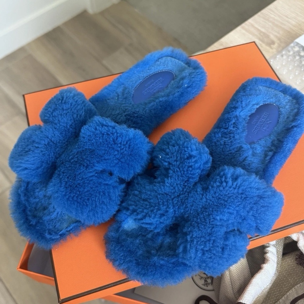 Hermes Blue Fuzzy Sandals